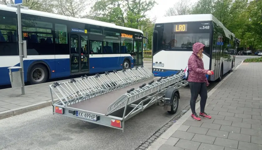 Osiedle Tysiąclecia Kraków: Dojazd bez stresu! MPK, auto, rower